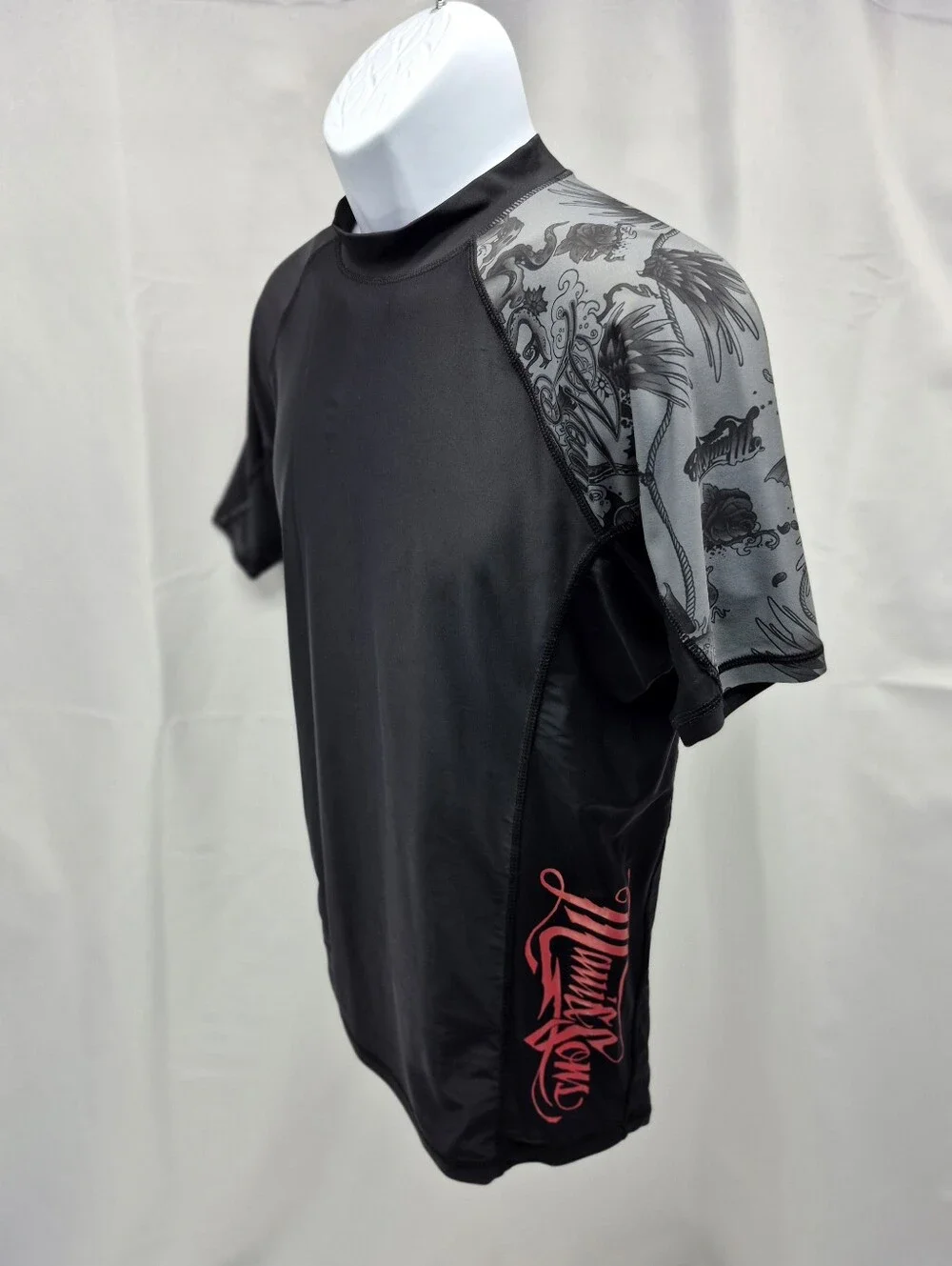 Y2K Maui & Sons Black Short Sleeve Surf Rash Guard Medium Swim Sporty Beachwear